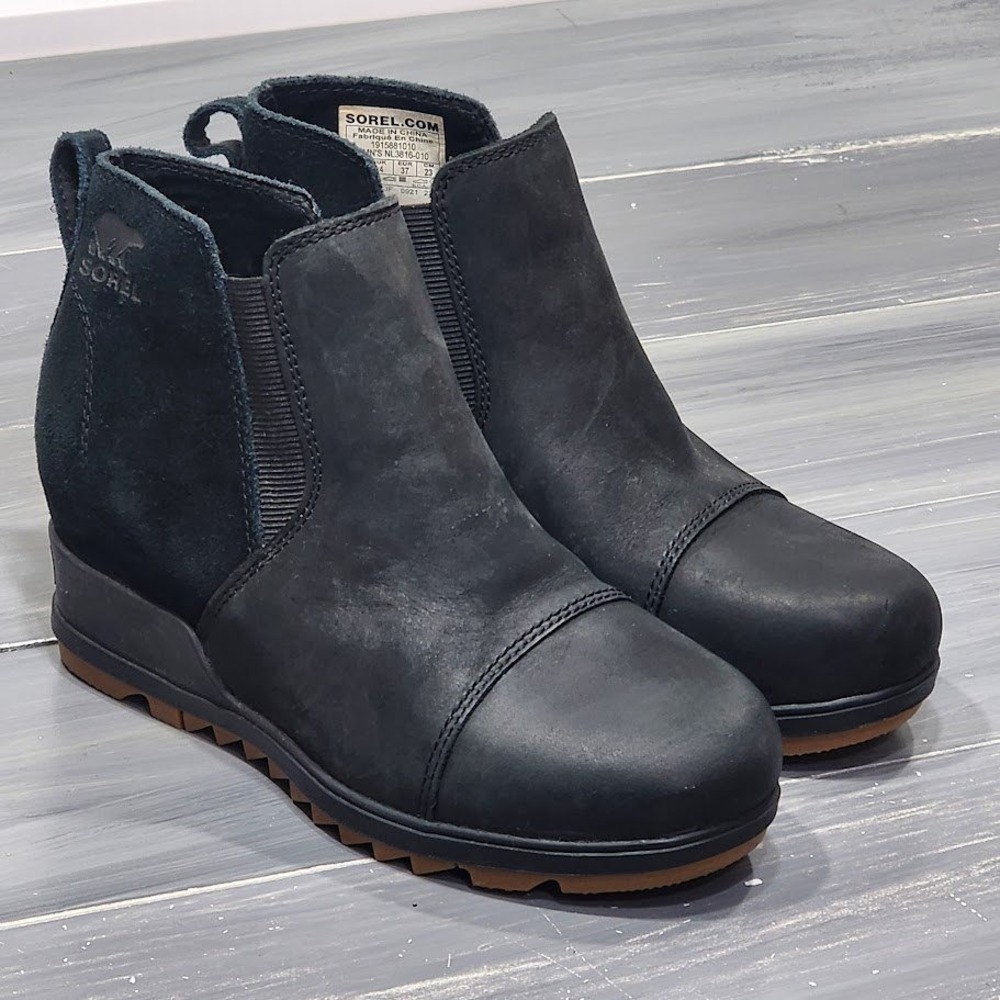 Sorel Boots Evie Lug Sole Pull-On Booties Black Leather Wedge Ankle Boots Size 6